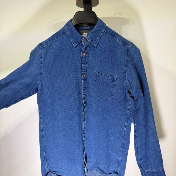 H&M LOGG small indigo button down - Picture 2 of 6